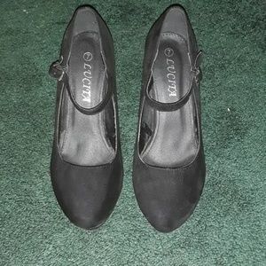 BLACK VELVET BABYDOLL WEDGES 😻